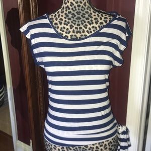 ADORABLE Rue 21 Fashion Top